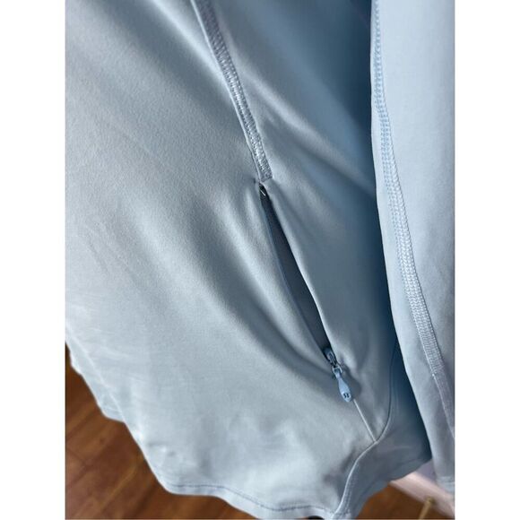 Lululemon Women’s size 6 Pullover 1/2 Zip Light Blue Mesh Jacket Details Thumbho - Picture 4 of 8